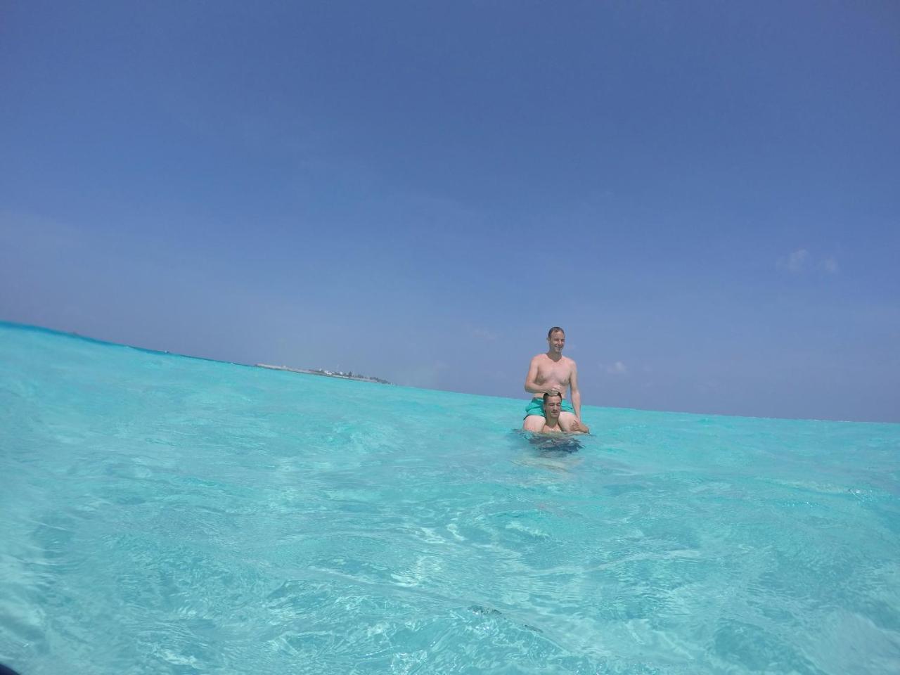 Zeestar Inn Maafushi Luaran gambar